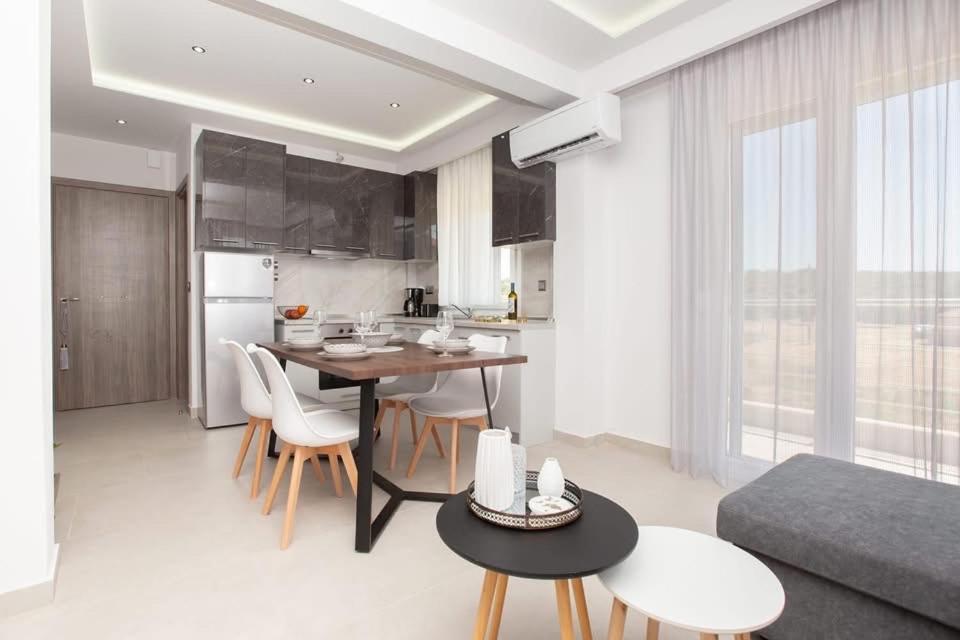 Marane Luxury Suites Nea Moudania Exteriér fotografie
